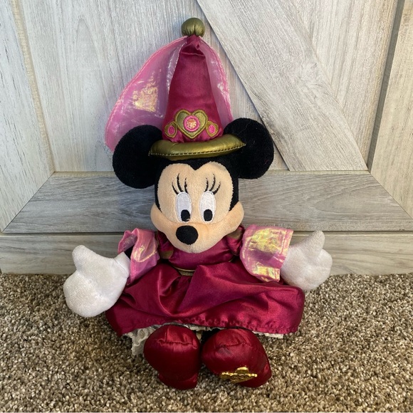 Fantasyland Minnie Mouse Princess 11" 50th Anniversary Disneyland Resort PIN - Picture 1 of 8
